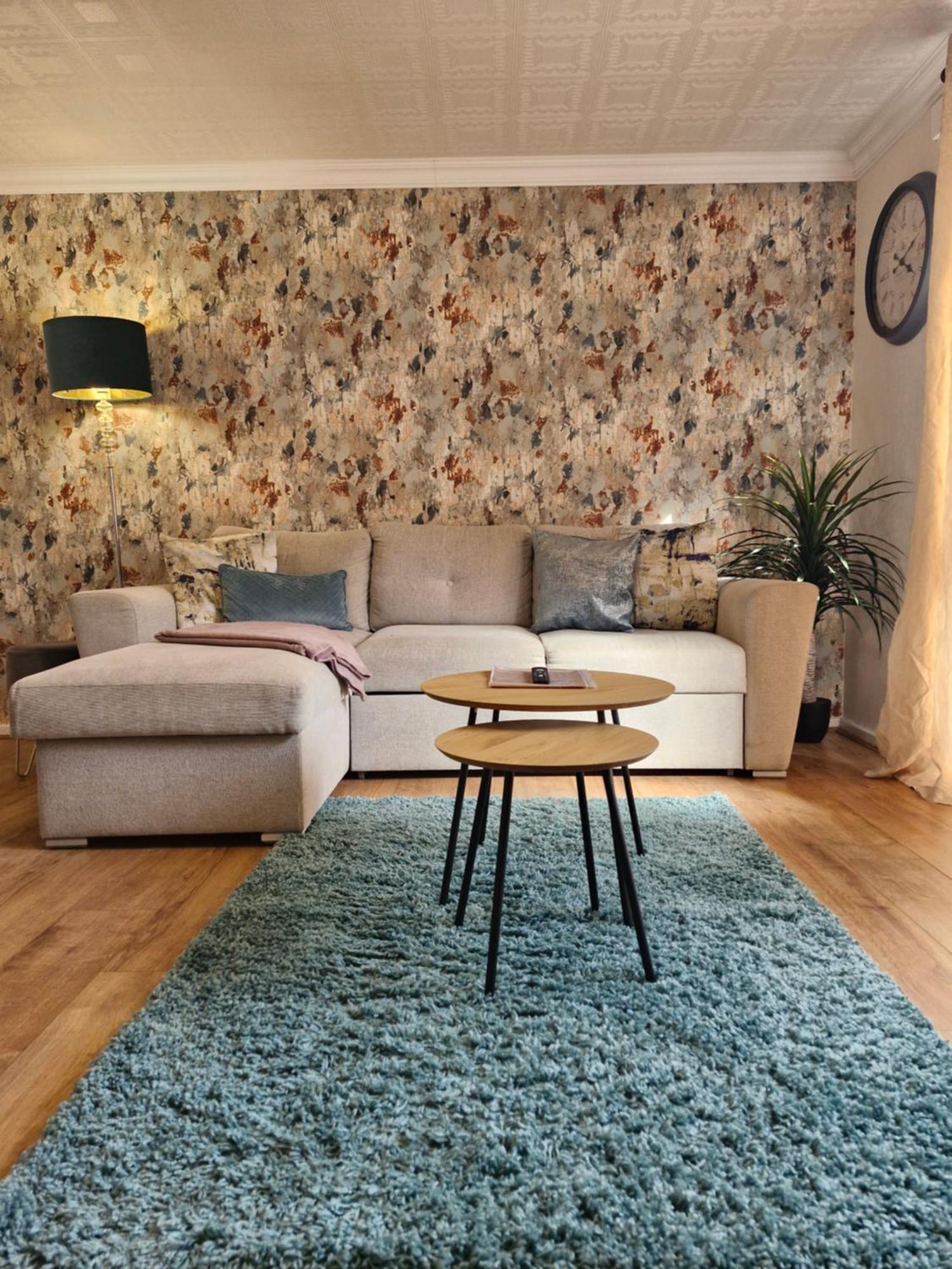 Lovely 2-Bed House In The Heart Of Woodhouse Leeds Leeds  Bagian luar foto